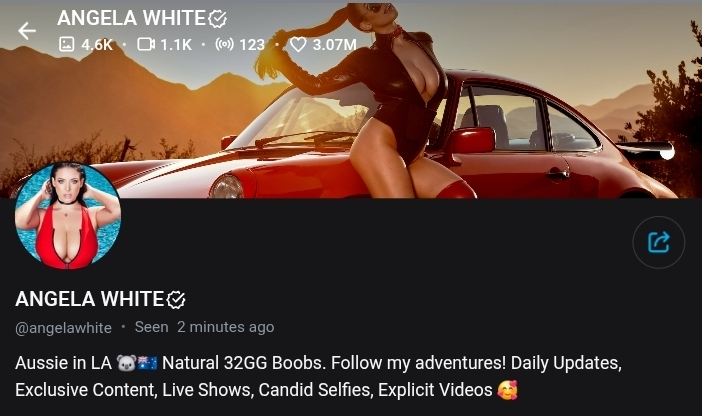 Angela White скриншот OnlyFans